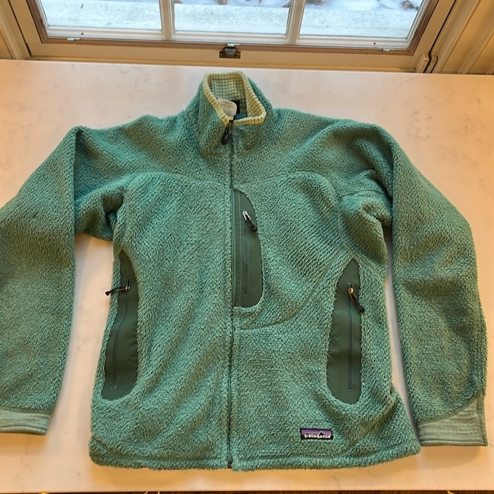 Patagonia green zip fleece, ladies Medium